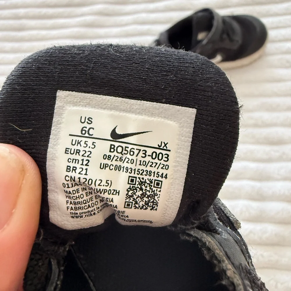 Nike Kids Black and White Sneakers